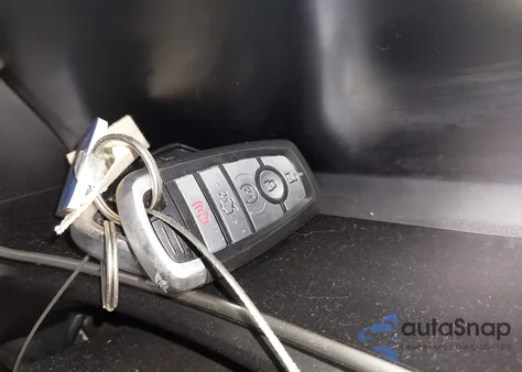 2020 Lincoln Nautilus Standard z USA, uszkodzony, nr VIN 2LMPJ6J97LBL20463